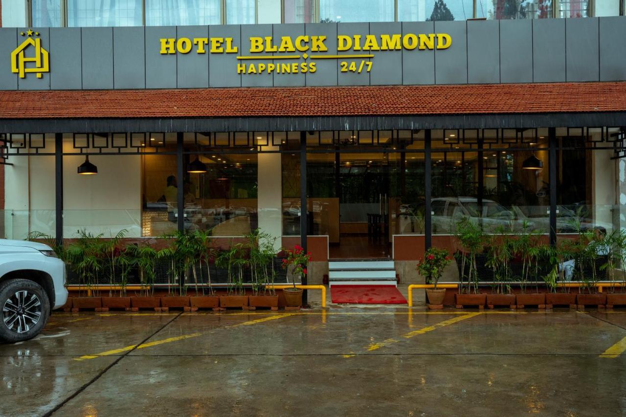 Hotel Black Diamond - Inside Airport Kathmandu Exterior photo